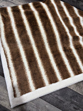 Load image into Gallery viewer, Double Extra Luxe Arctic Chinchilla Rustic + Natural Sydney XL Adult Size