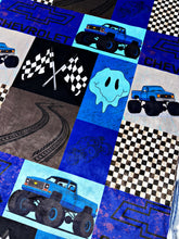 Load image into Gallery viewer, Square Body XL Adult Size