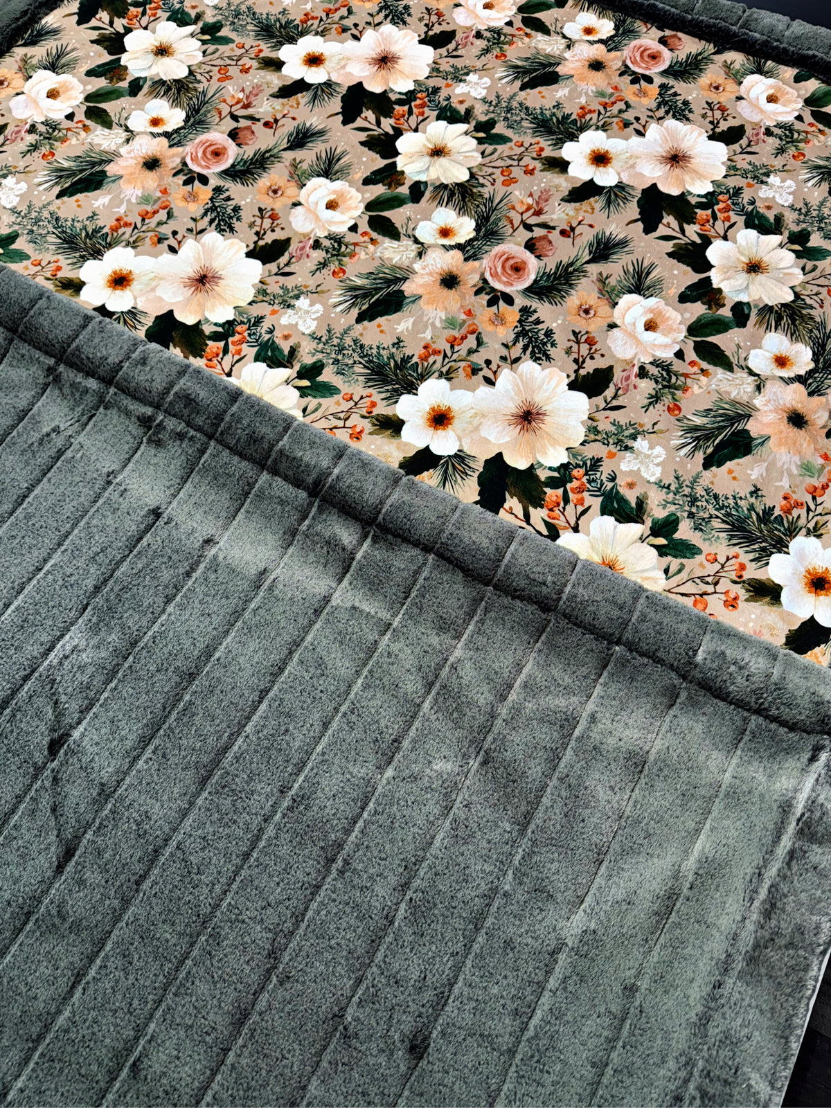 Extra Luxe Iced Sydney Pine + Pine Florals XL Adult Size