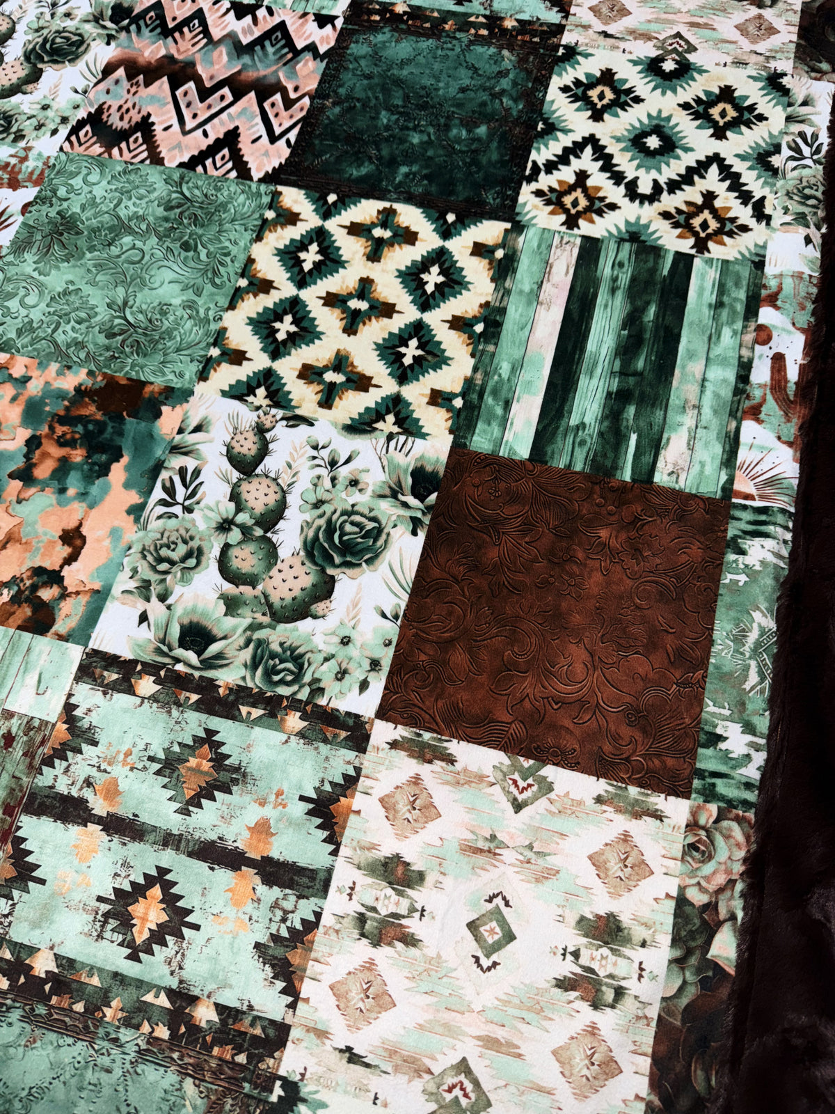 Western Scroll XL Adult Size