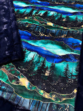 Load image into Gallery viewer, Geode Gold Vein Mountains XL Adult Size