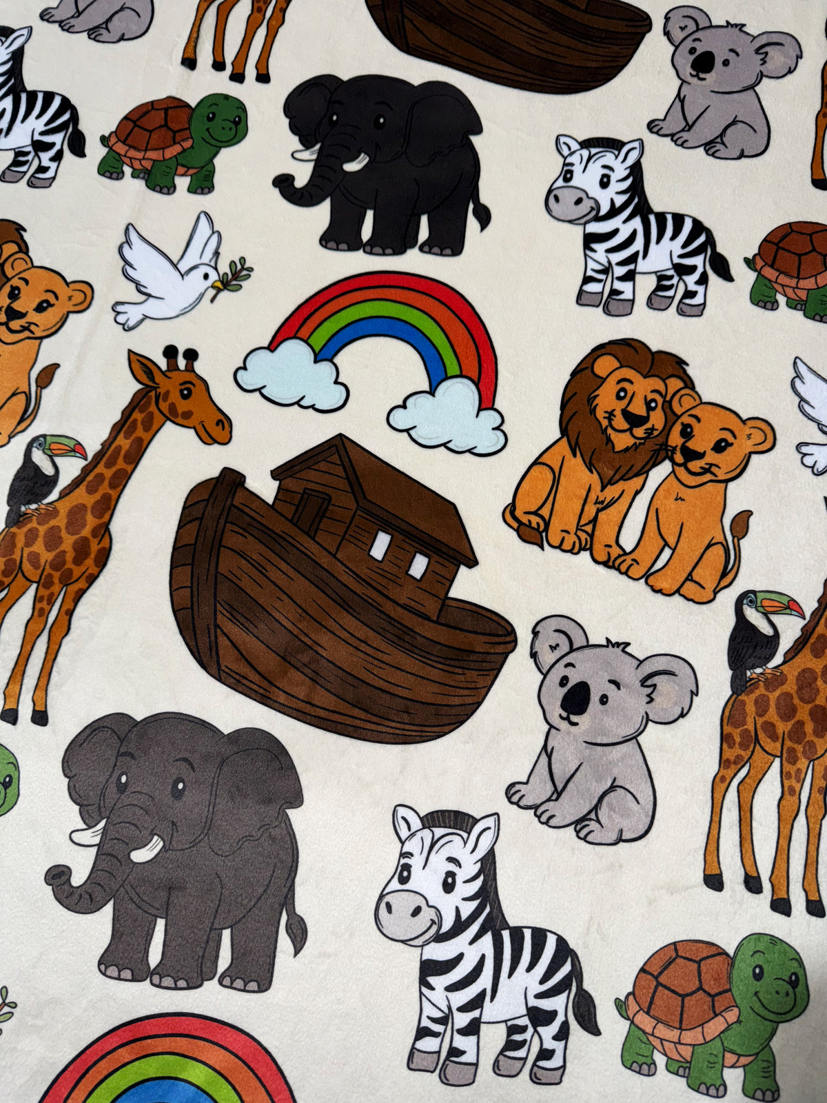Extra Luxe Nube Seal + Noah’s Ark Throw Size