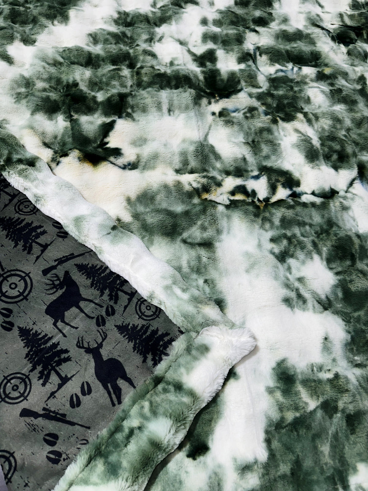 Extra Luxe Forest Powderpuff +Hunting XL Adult Size