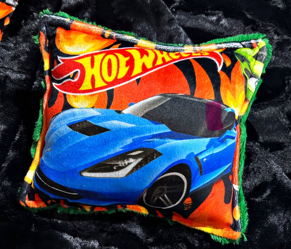 Car Hugger Square