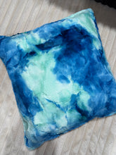 Load image into Gallery viewer, Hugger Square Pillow