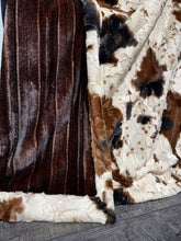 Load image into Gallery viewer, Extra Luxe Glazed French Roast Vienna + Wild Pony Hide XL Adult Size