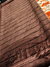 Load image into Gallery viewer, Extra Luxe Hot Chocolate Sydney + Cozy Fall Xl Adult