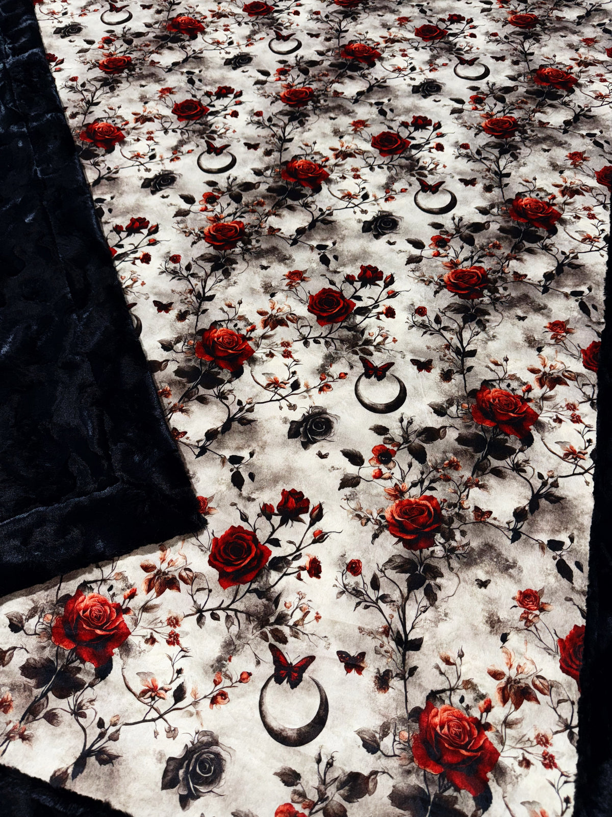 Goth Roses XL Adult Size