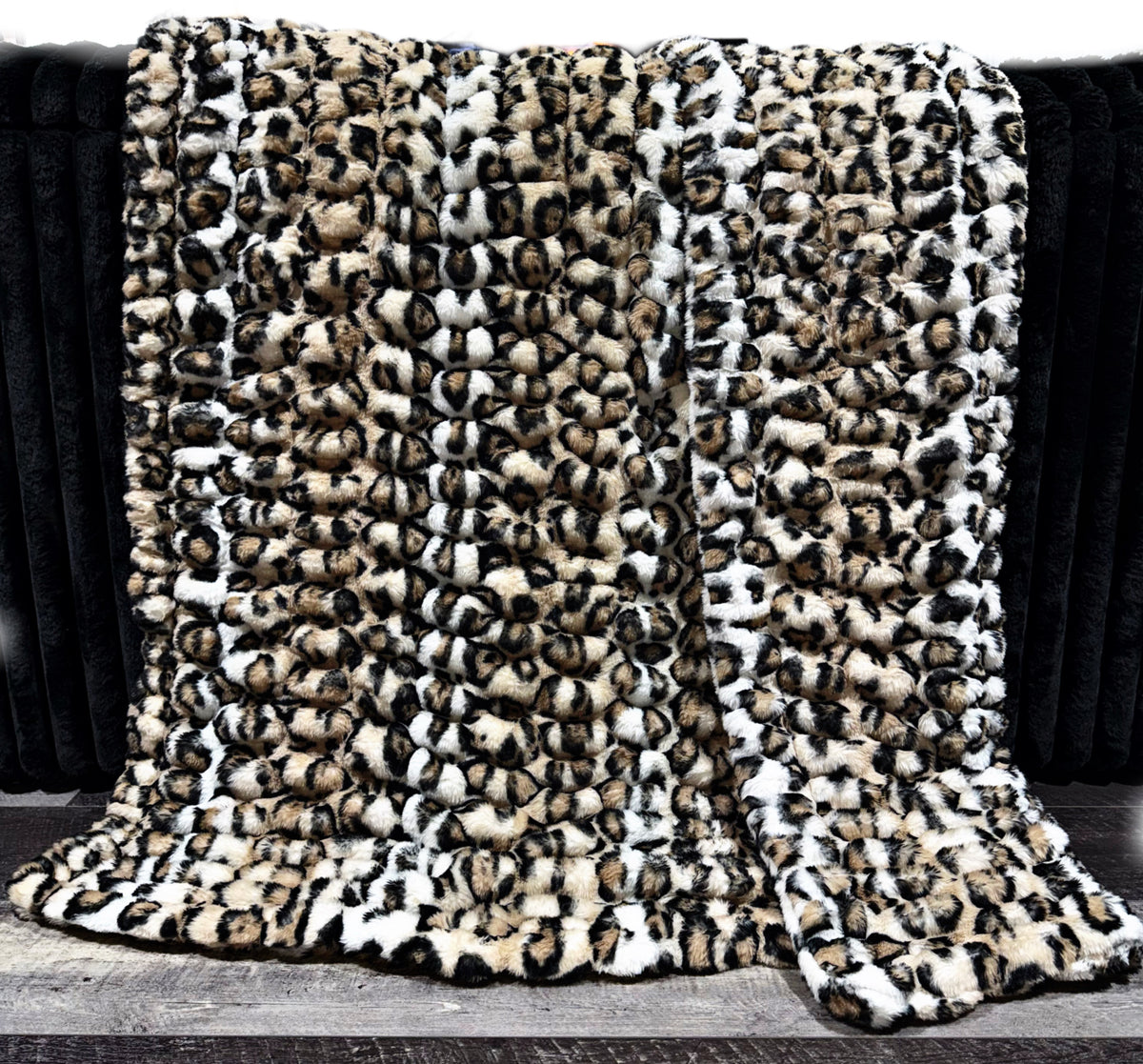 Double Extra Luxe  Clouded Leopard Sand Milan Adult