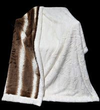 Load image into Gallery viewer, Extra Luxe Arctic Rustic Chinchilla  + Natural Hide XL Adult Size