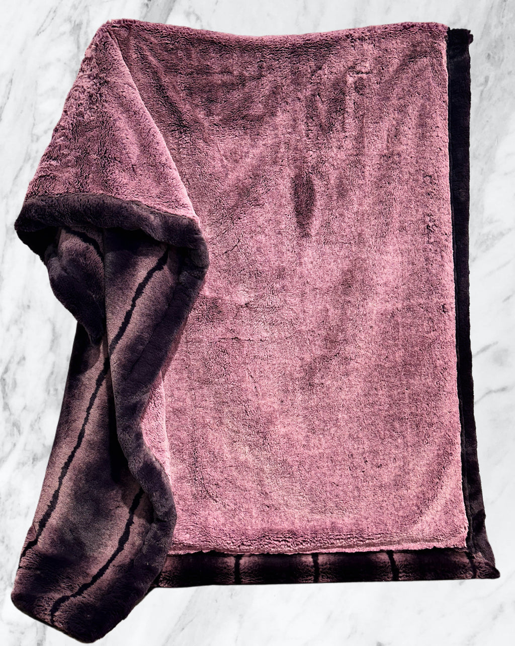 Extra Luxe Sangria Arctic Fox + Mesa Seal Adult Size