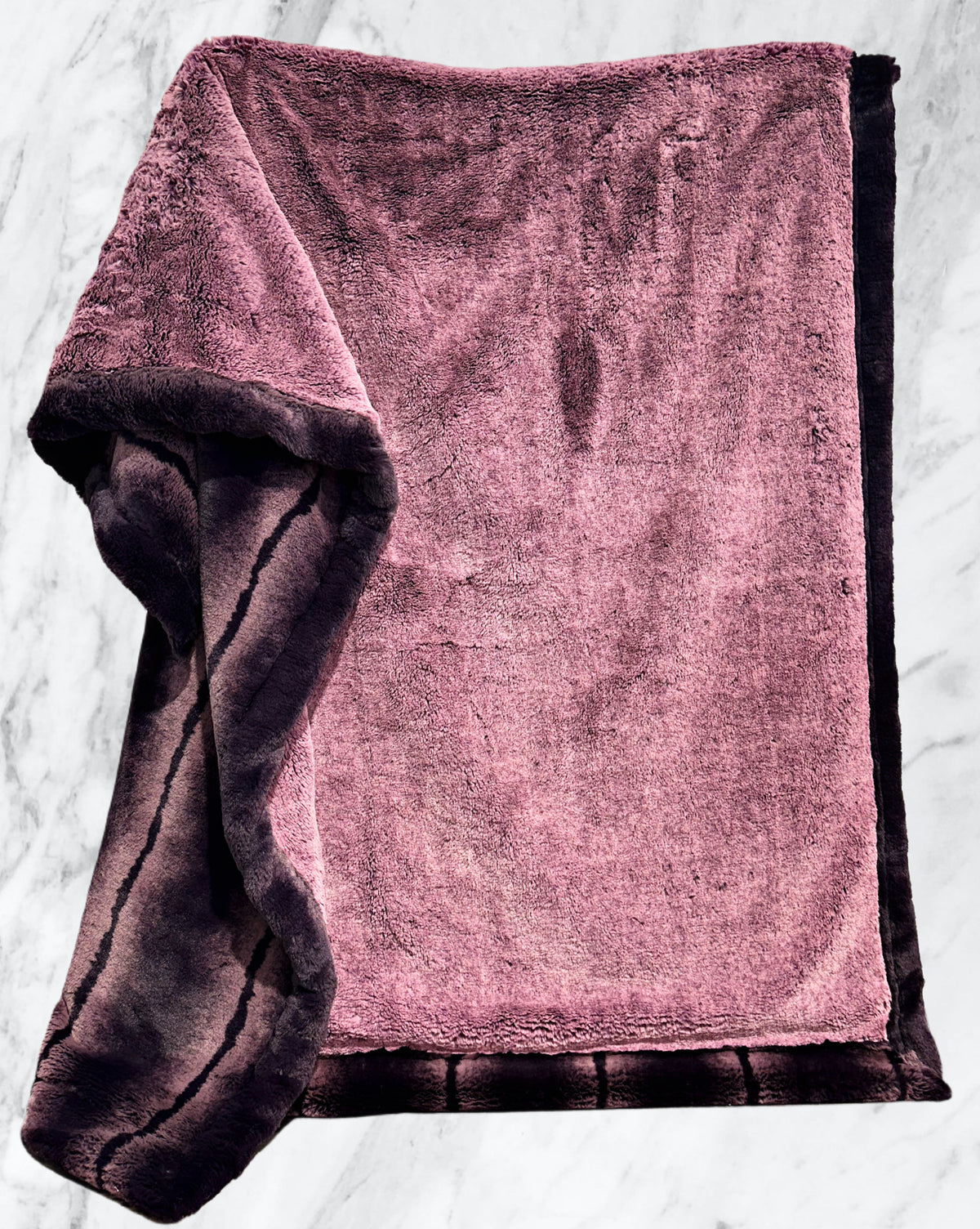 Extra Luxe Sangria Arctic Fox + Mesa Seal Adult Size