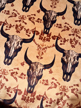 Load image into Gallery viewer, Extra Luxe Autumn Nube Seal +Cow Skull Xl Adult