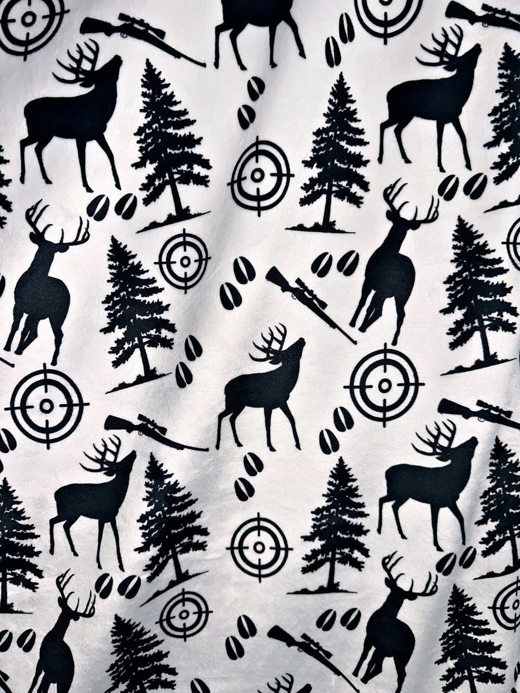 Black + White Hunt XL Adult Size