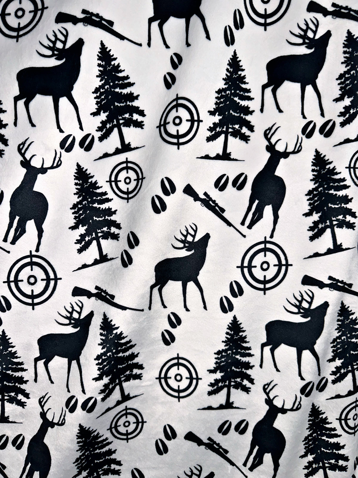 Black + White Hunt XL Adult Size