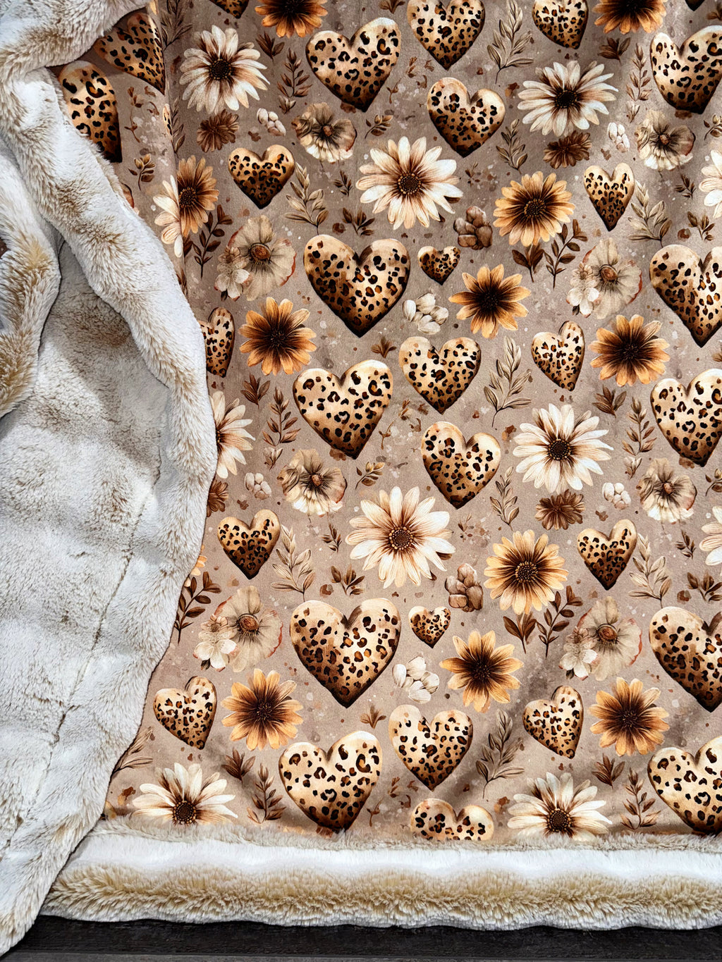 Extra Luxe Frosted Sand Dollar Poppy + Wild Hearts XL Adult Size