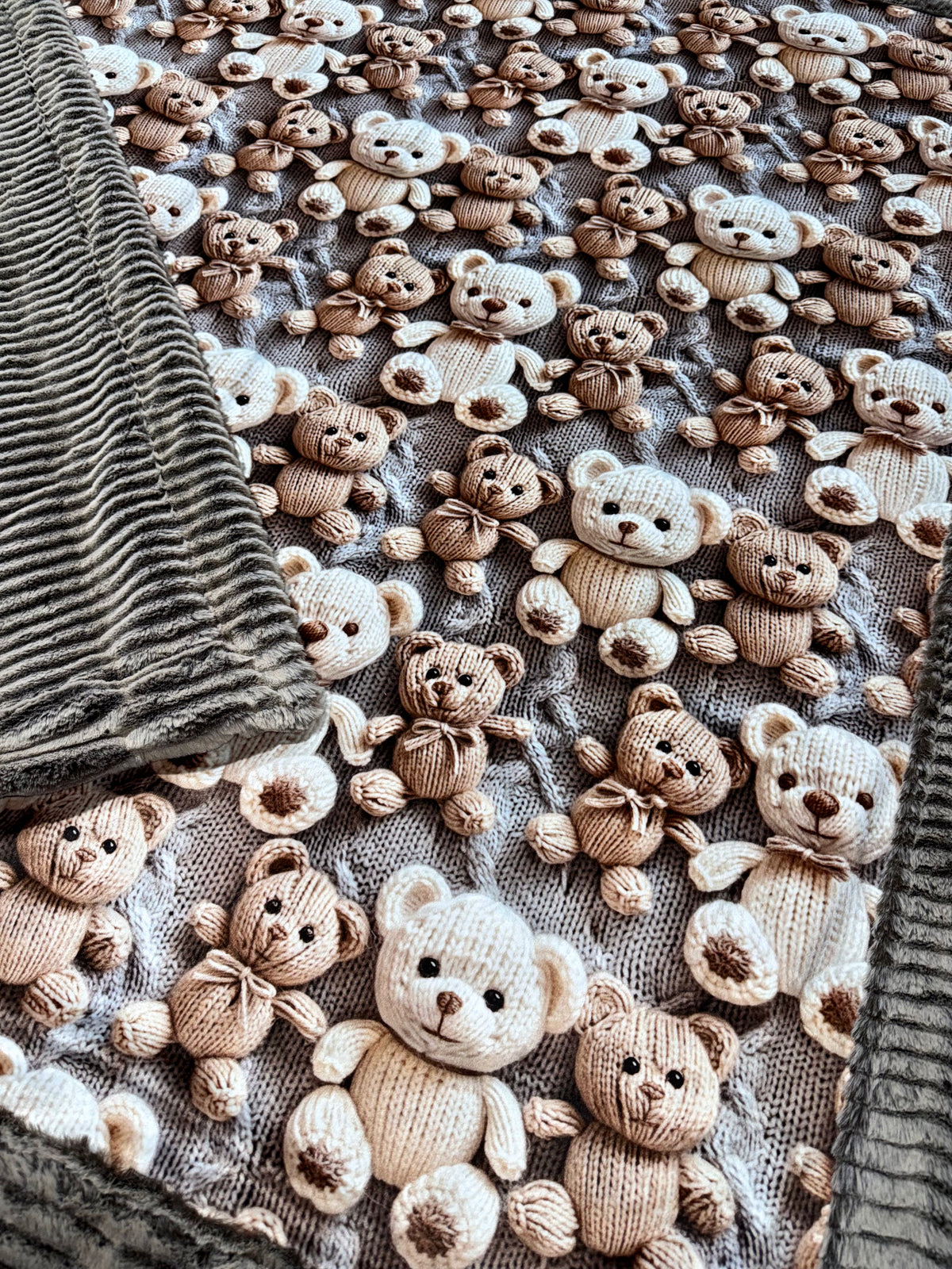Cuddle Teddy Bears Extra Luxe Throw Size