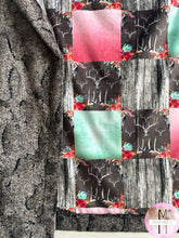 Load image into Gallery viewer, Floral Bucks XL Adult Size